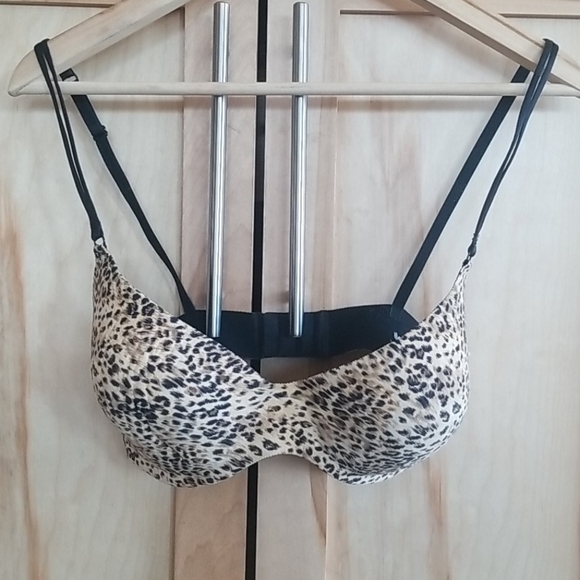 Wacoal Other - Wacoal Leopard Print Bra